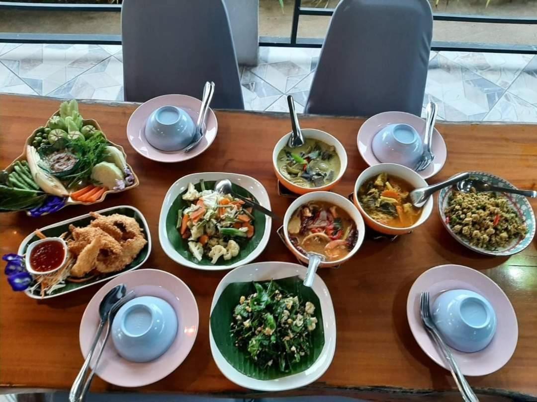 K.K. Park Resort Khao Sok National Park Exterior photo